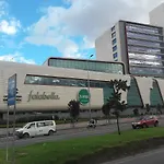 Casa Cerca Del Cc Titan Con Seguridad Privada