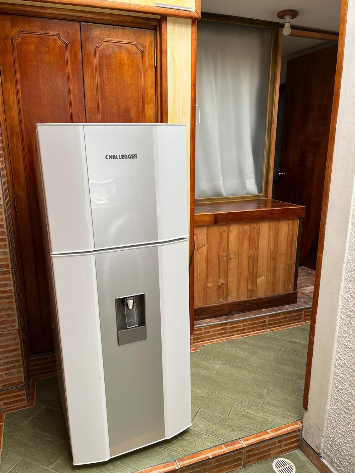 Casa Cerca Del Cc Titan Con Seguridad Privada *